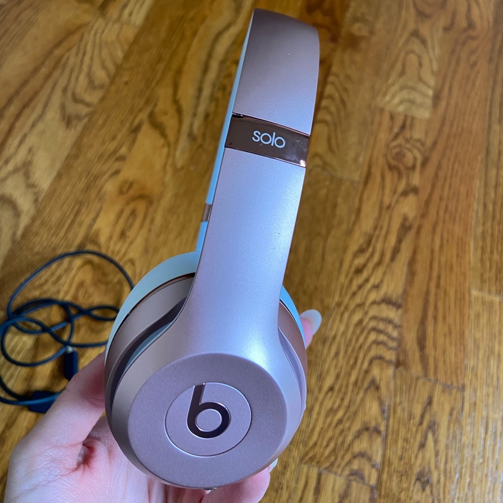 Wireless Beats Solo Headphones